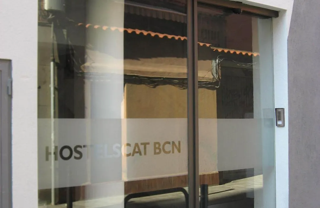 Hostelscat-1