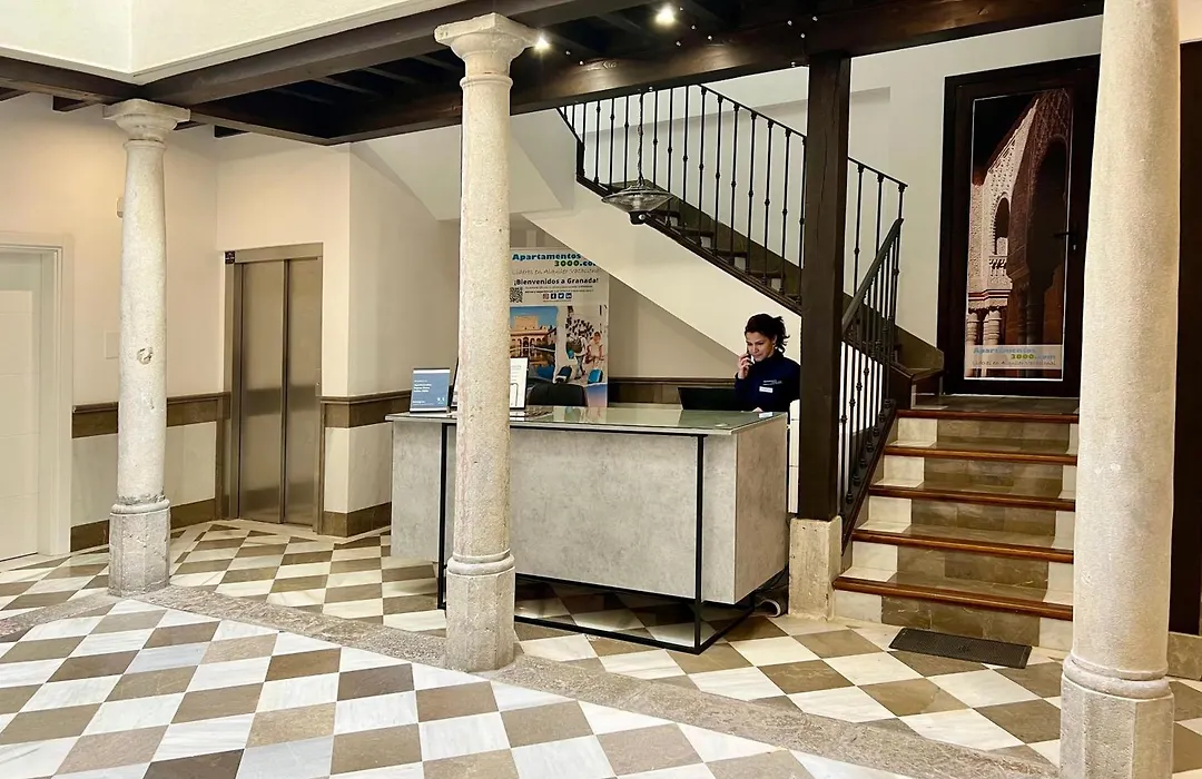 Apartamentos Puerta Elvira Suites 3000-1