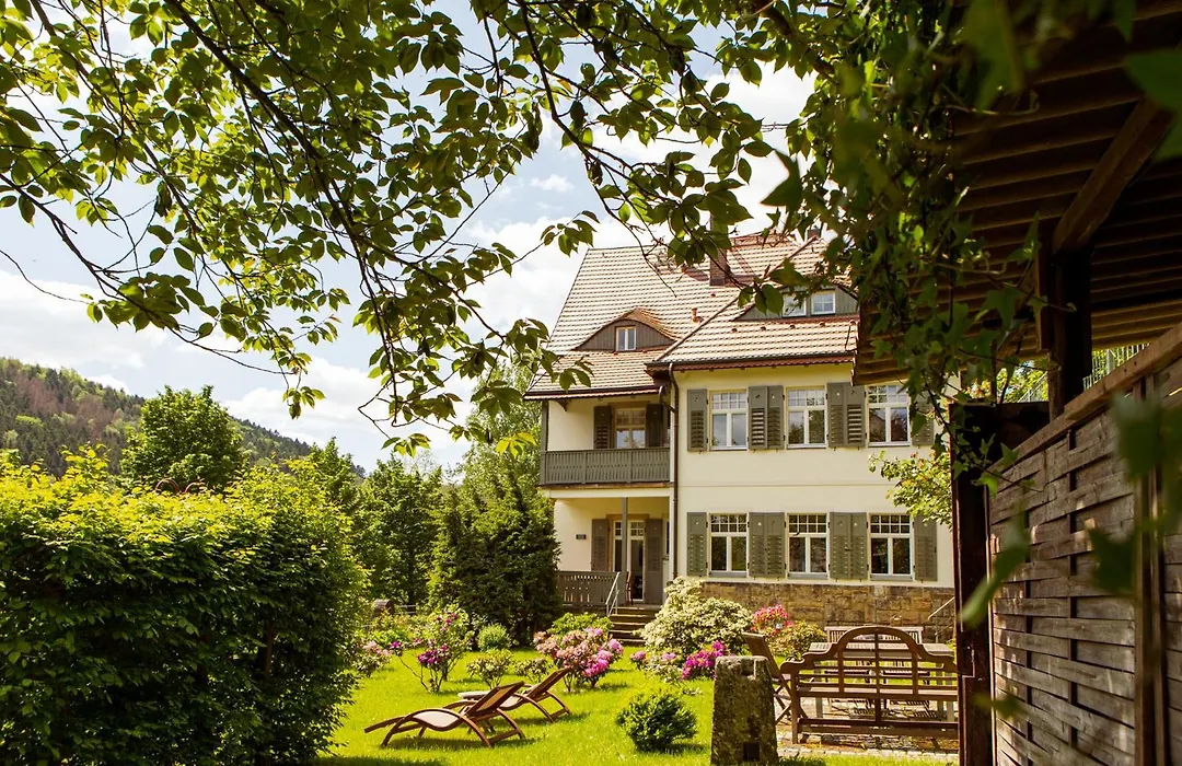 Villa Elbufer-1