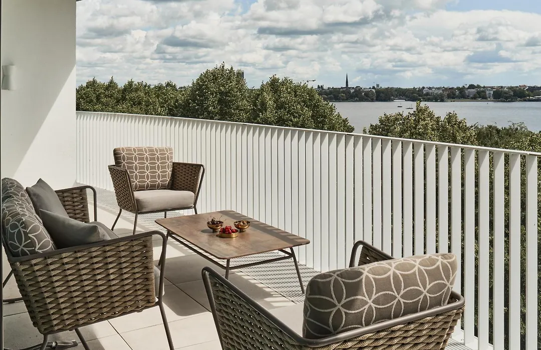 The Fontenay Hamburg-1
