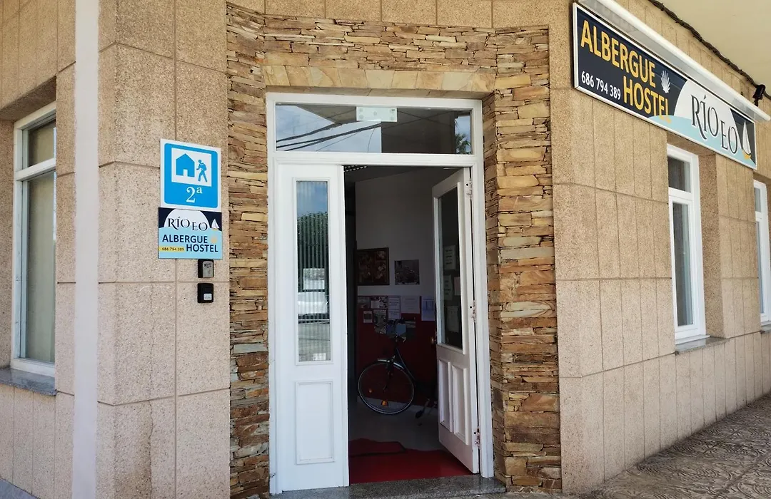 Hostel Rio Eo Albergue Ribadeo-1