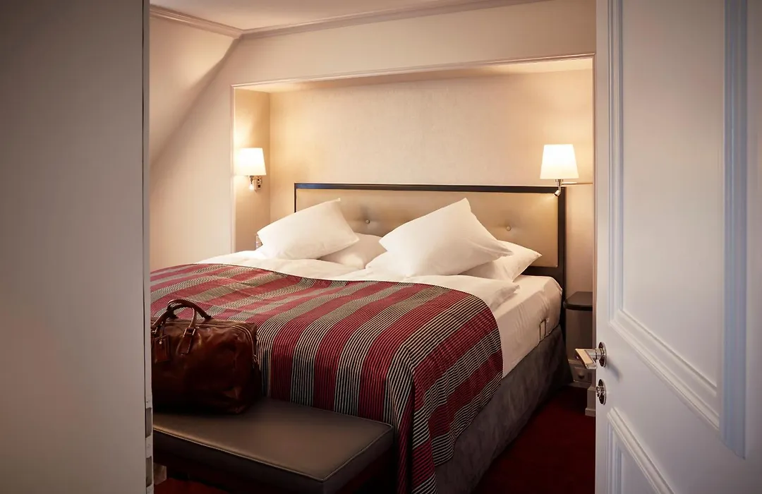 Hotel Schweizerhof Zuerich-1