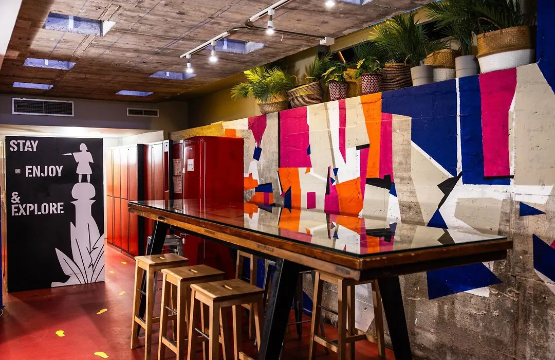 Urbany Hostel Bcn Go!-1