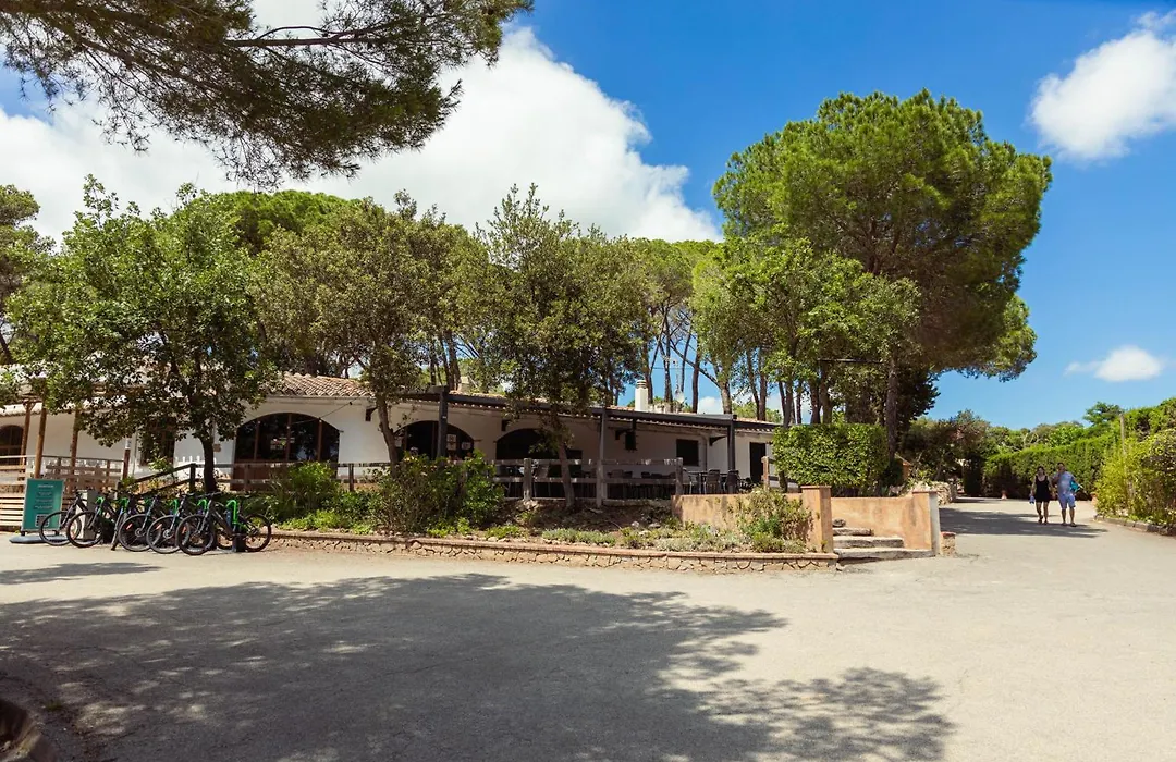 HolaCamp Palamós Costa Brava-1