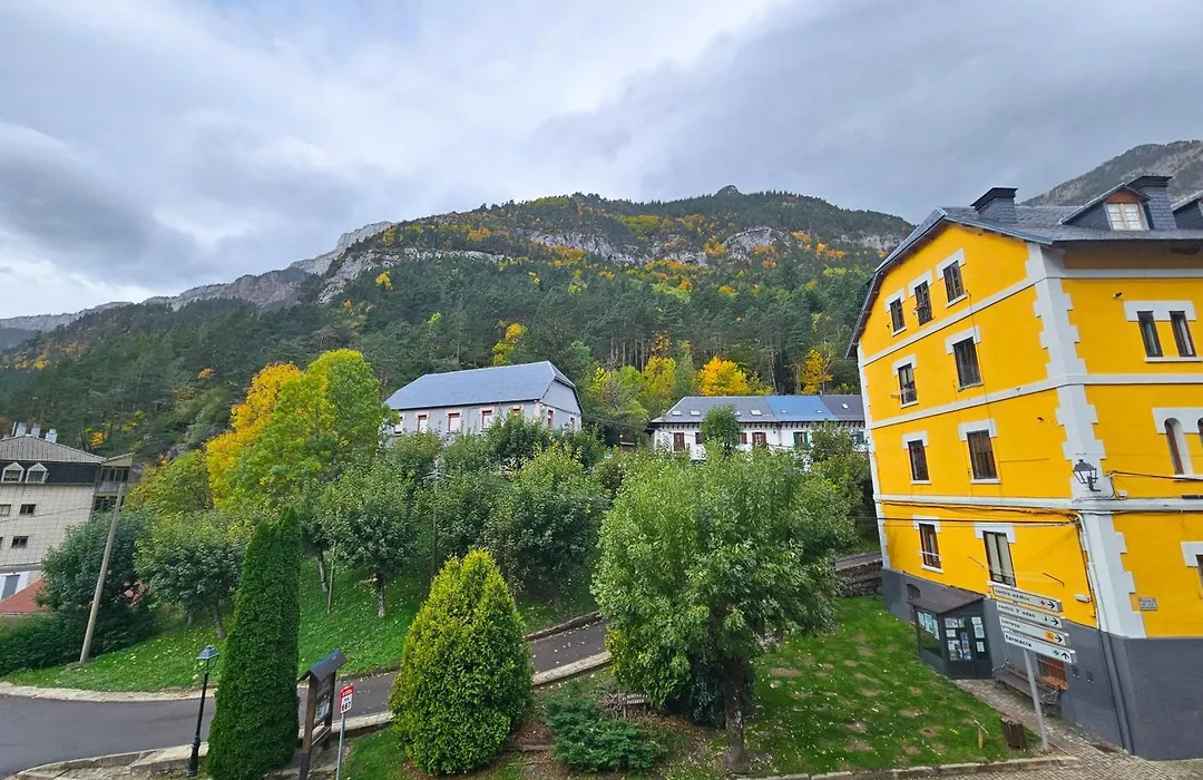 Apartamentos Canfranc 3000-1