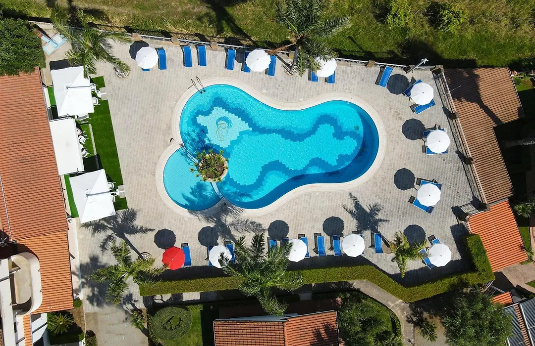 Rosy Hotel Residence-1