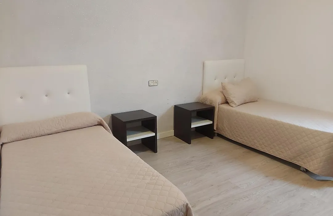 Hostal Fuente del Pino-1