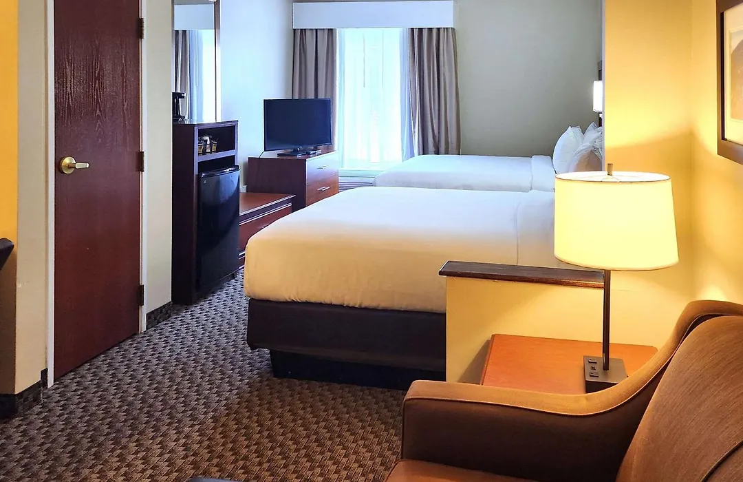 Comfort Inn & Suites Mount Pocono-1