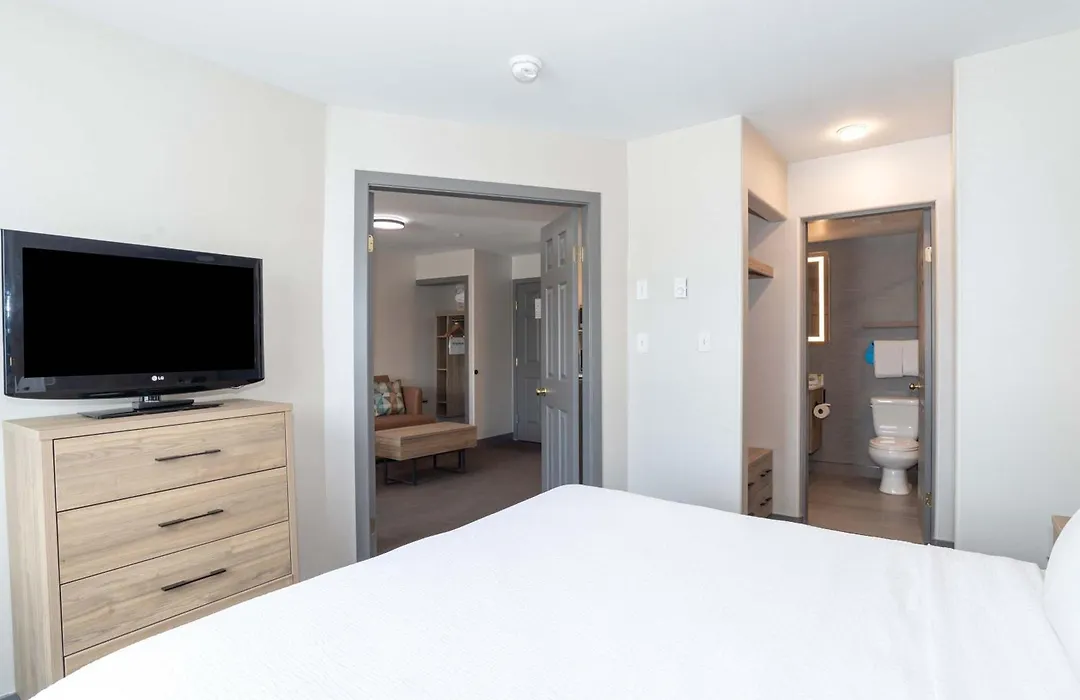 Sandman Hotel Quesnel-1