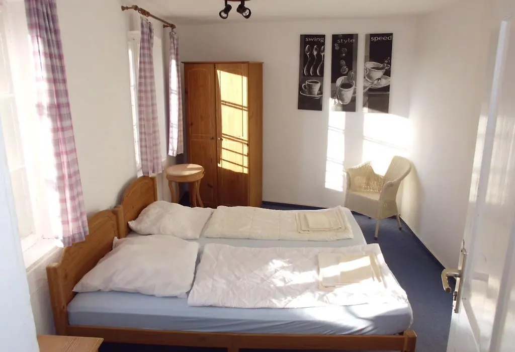 Herberge Burg Hohnstein-1