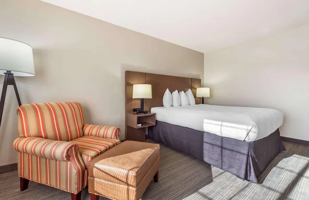 Country Inn & Suites By Radisson, Watertown, Sd-1