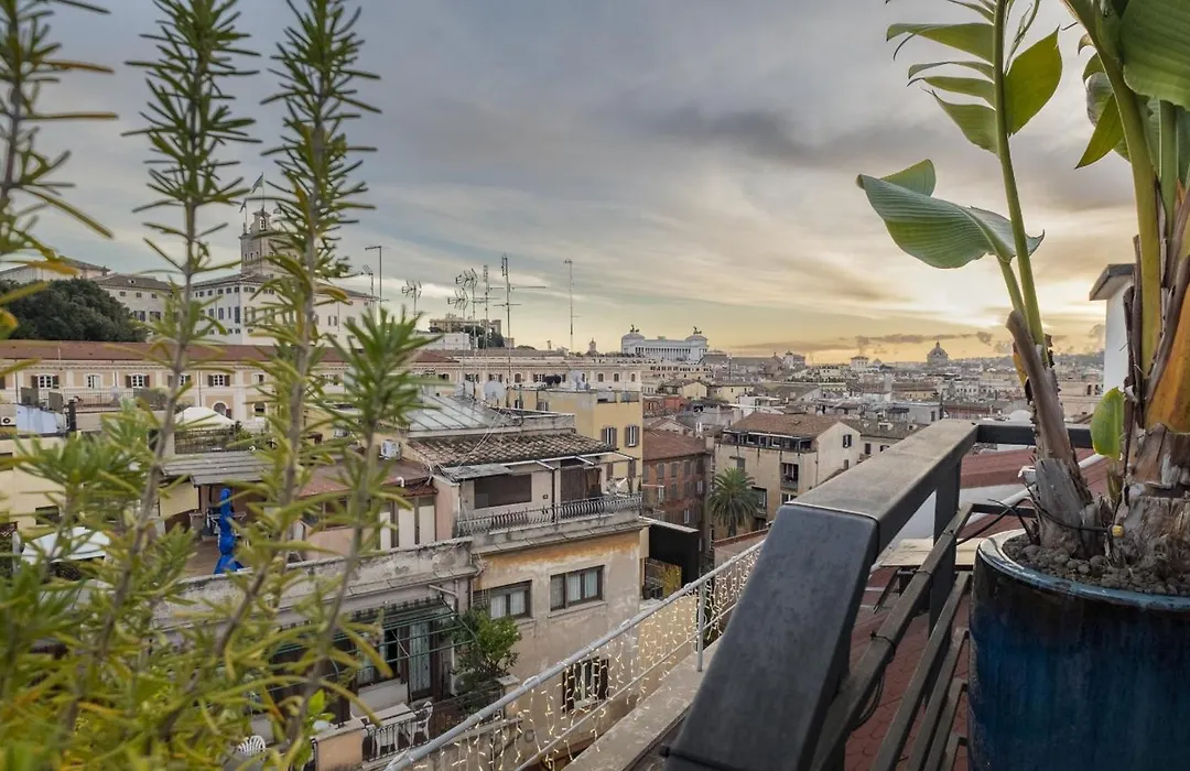 U-Visionary Roma Hotel-1