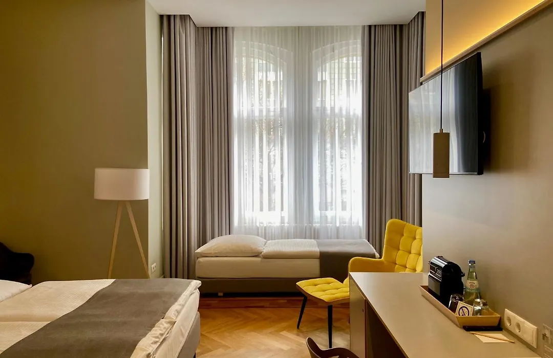 Hotel 38-1