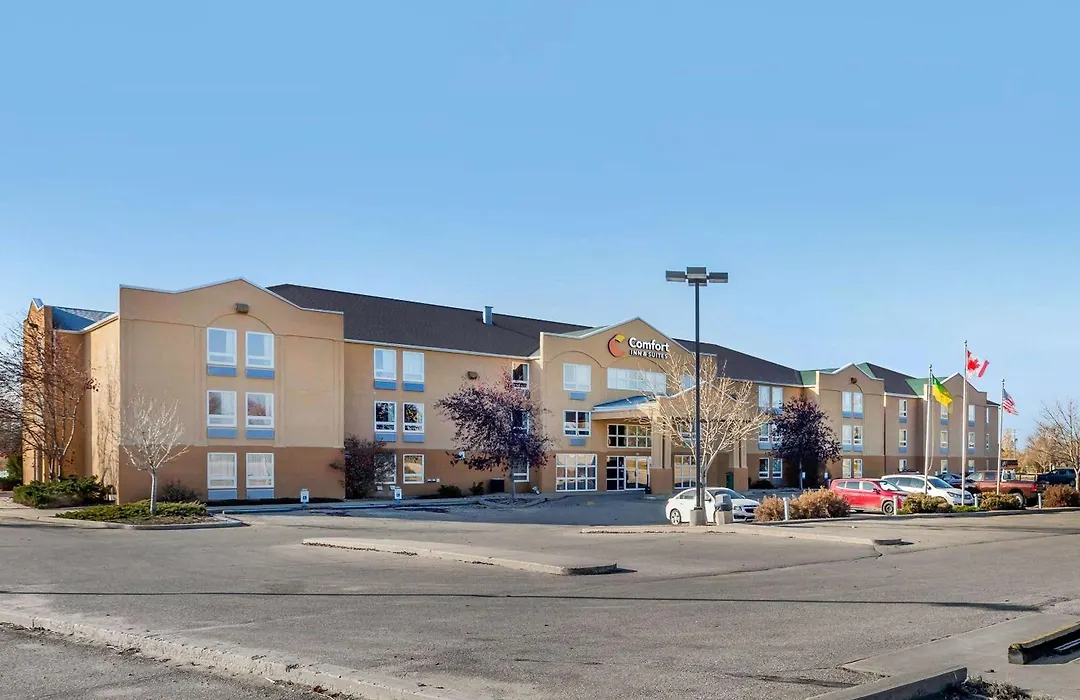 Comfort Inn & Suites-1