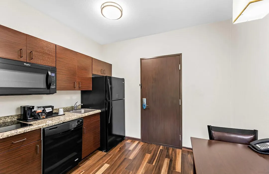 Mainstay Suites Lufkin-1
