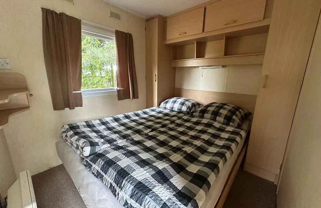 Holiday Lodge-1