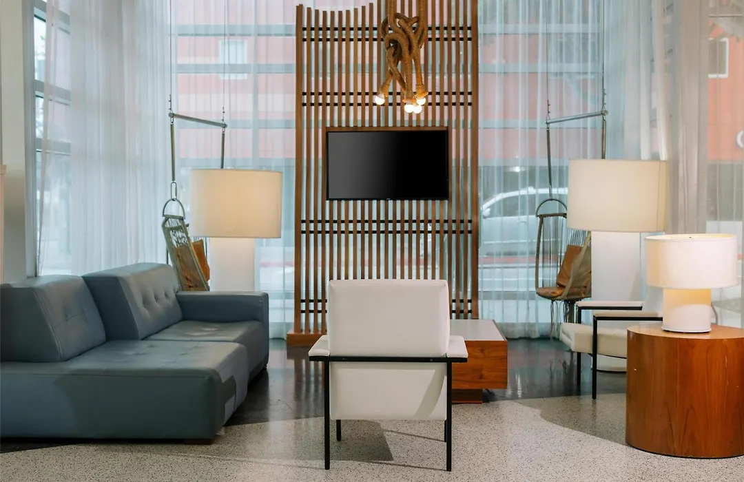 Hampton Inn & Suites Santa Monica-1