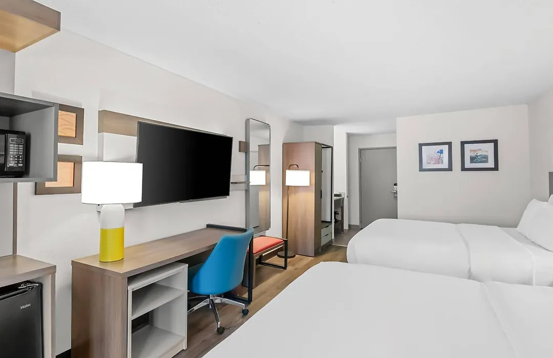 Comfort Inn & Suites Bellevue - Omaha Offutt Afb-1