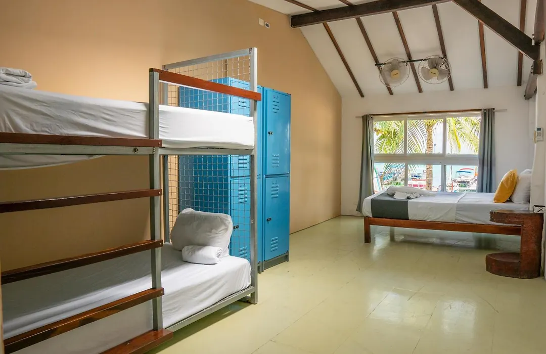 The Yak Lake House - Hostal Bacalar-1