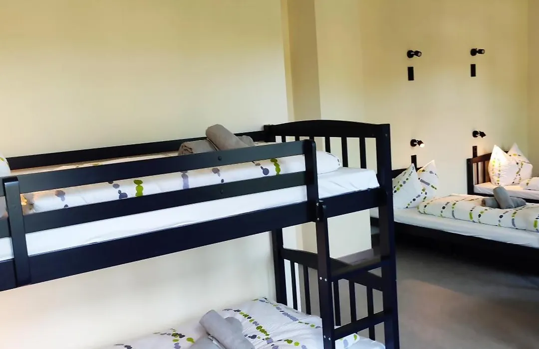 Hotel und Hostel Gleisbett-1