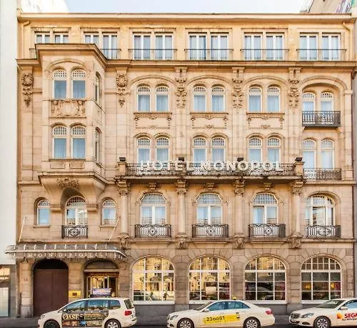 Hotel Monopol - Central Station-1