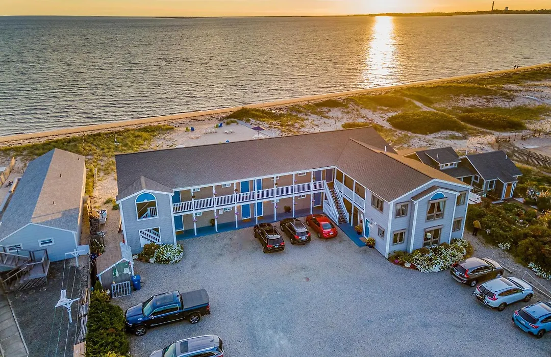 Sandbars Inn-1