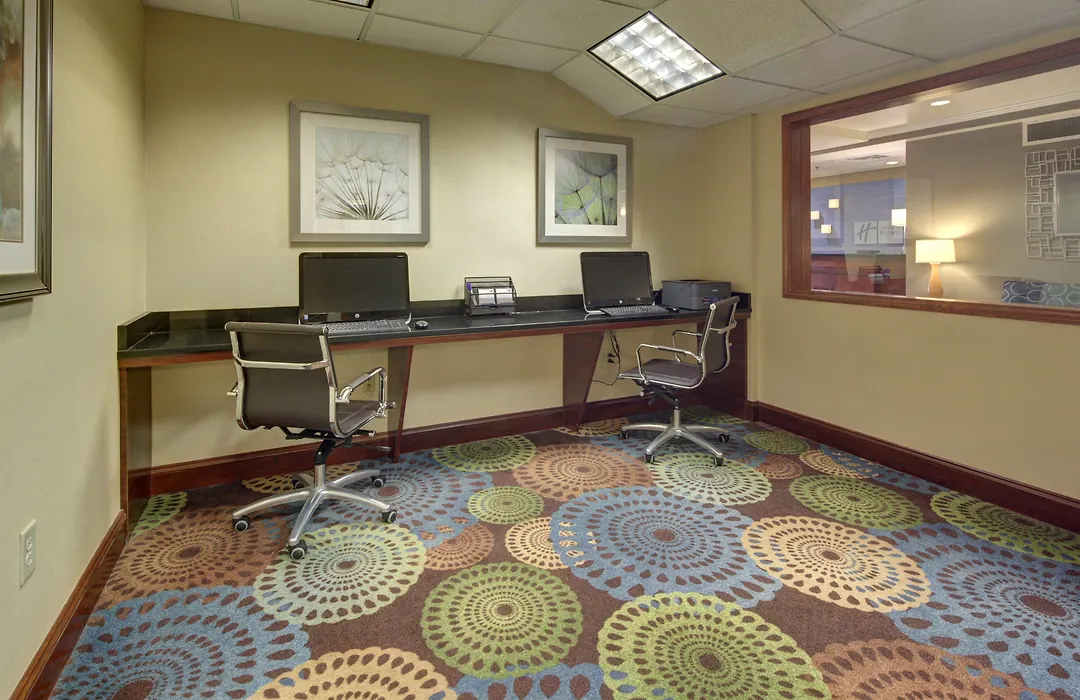 Holiday Inn Express Hotel & Suites Emporia By Ihg-1