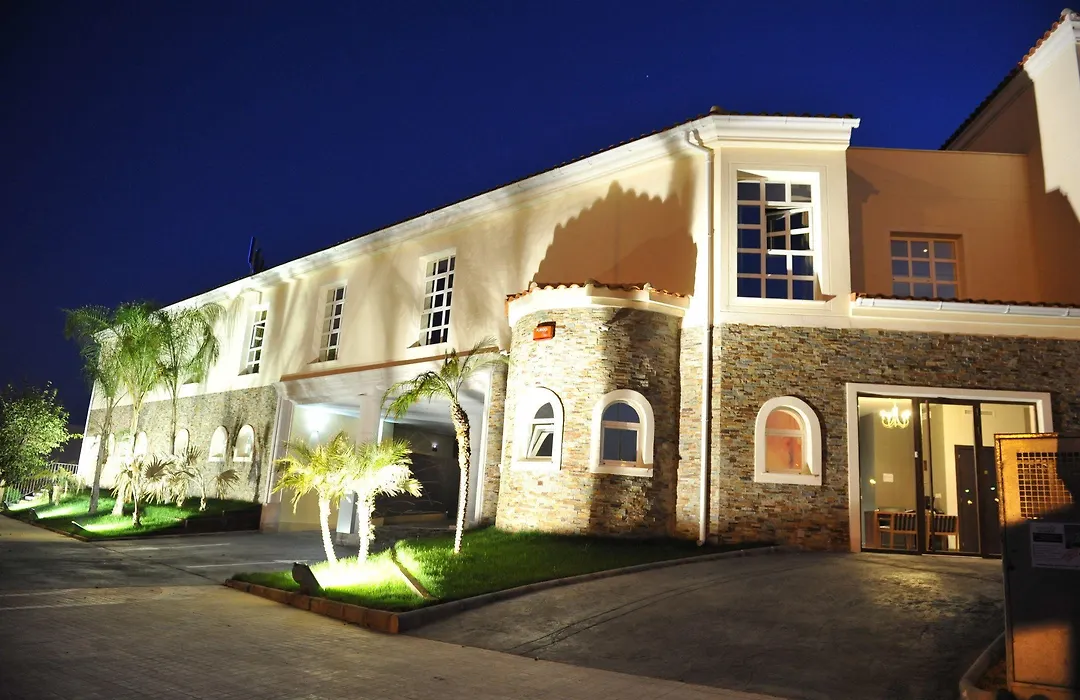 Hotel Luve-1