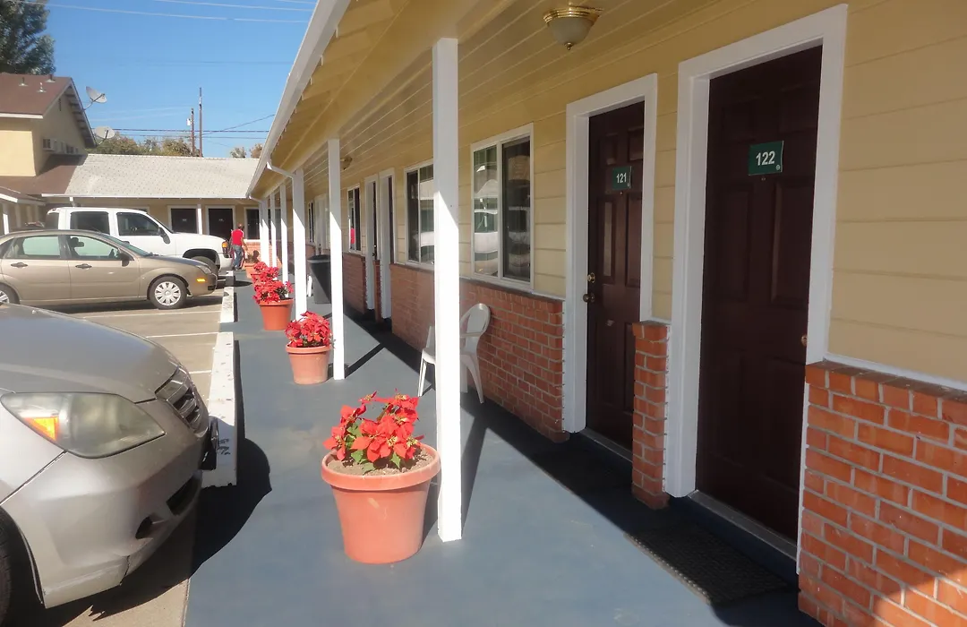Colusa Motel-1