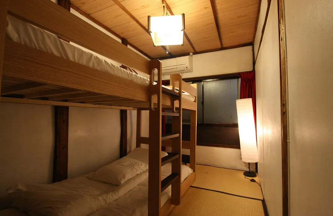 Haruya Higashiyama-1