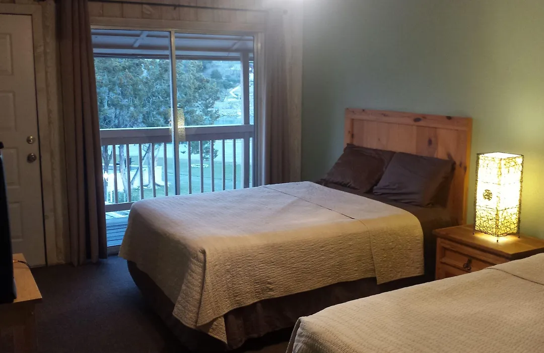 Lodge At Turkey Cove-1