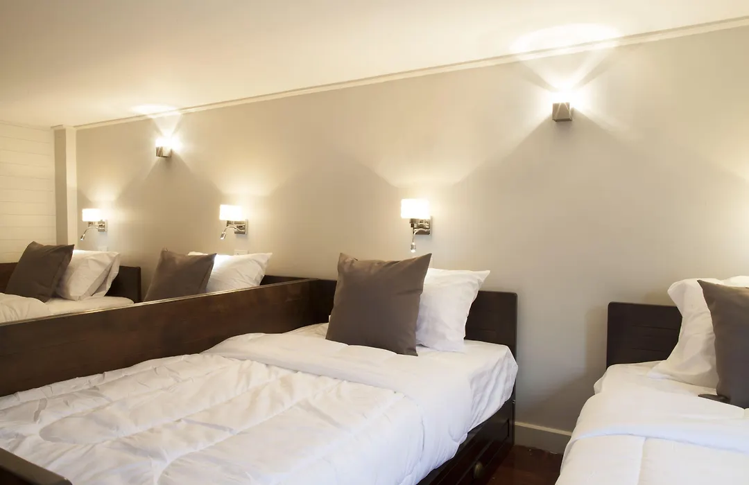 Golden Mountain Hostel-1