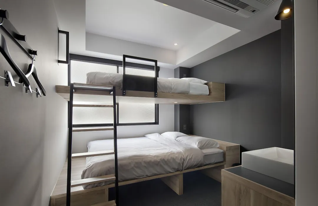 Piece Hostel Sanjo-1