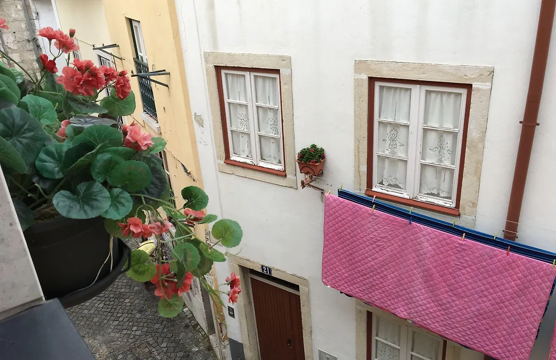 Castle Inn Lisbon Apartments-1