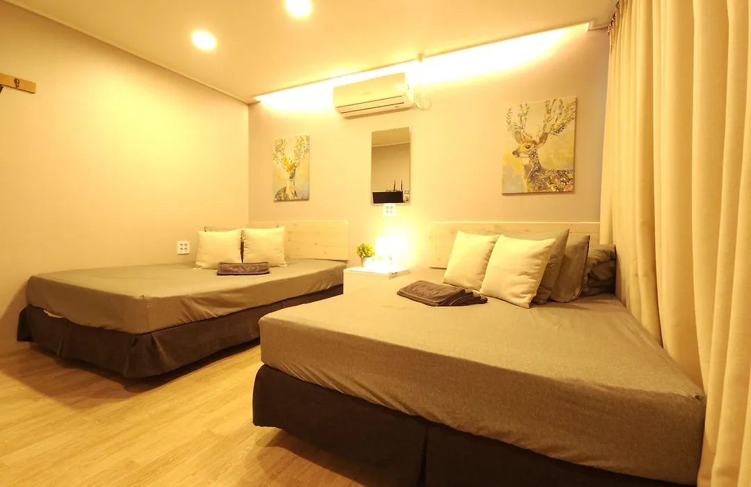 Oyo Hostel Myeongdong 1-1