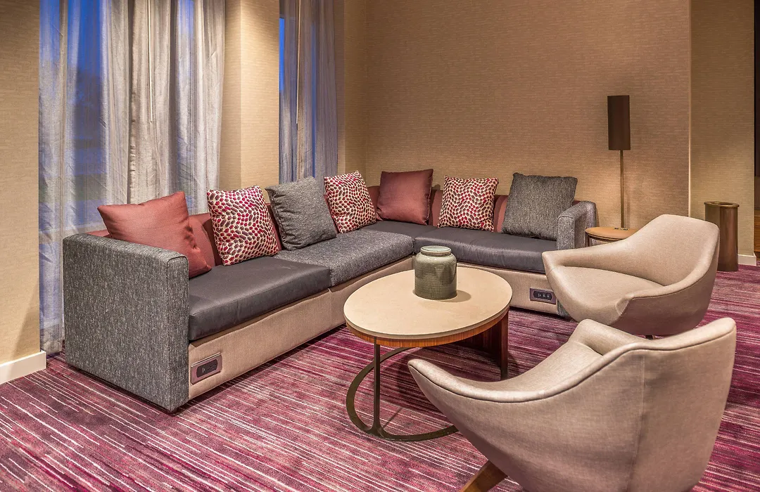 Courtyard By Marriott Detroit Farmington-1