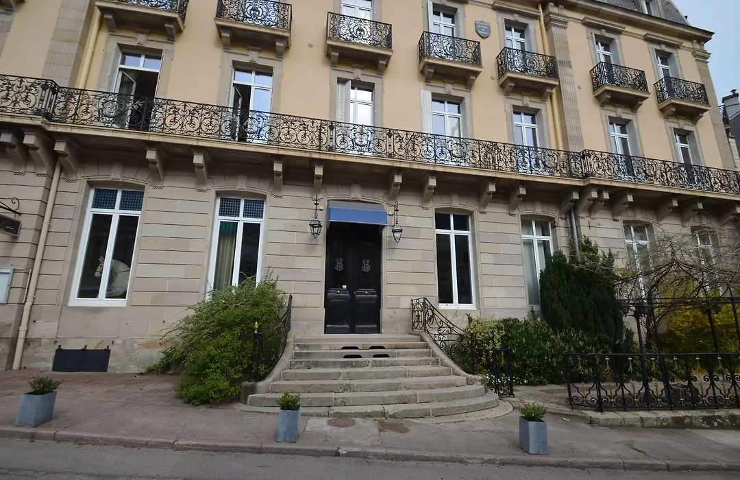 L'Empereur, sa Femme et le petit Prince-1