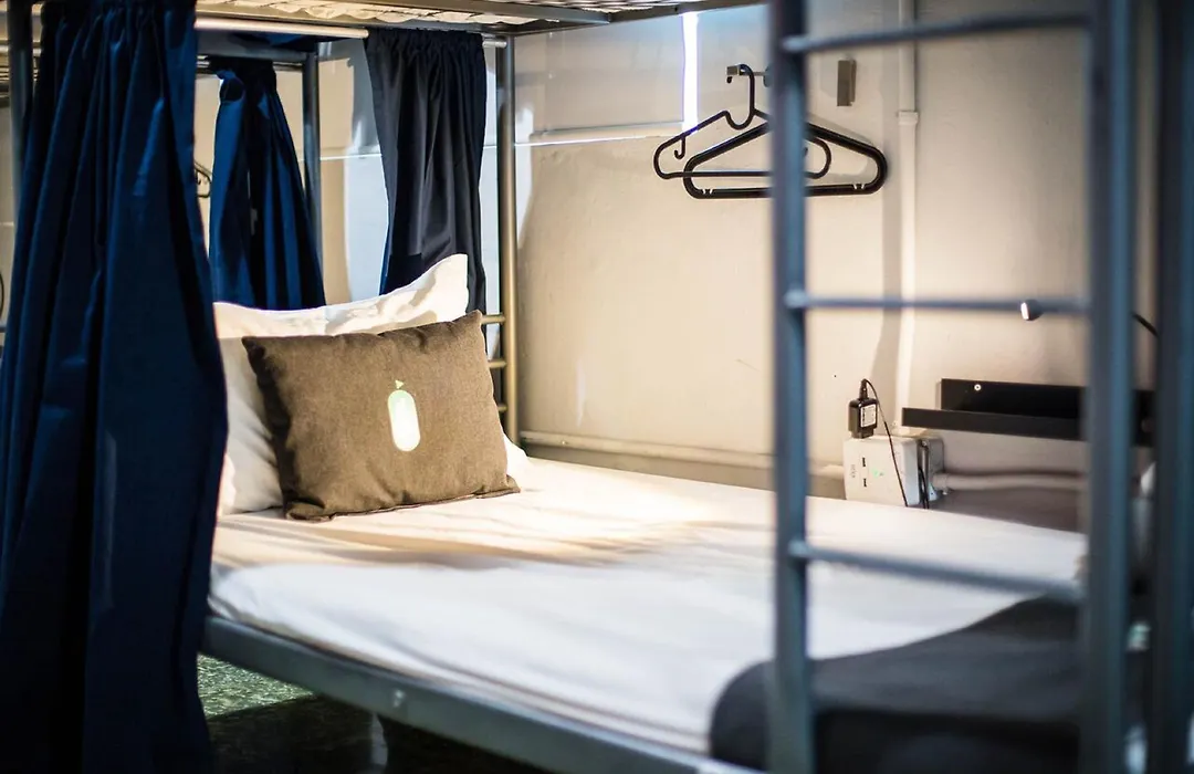 Nomada Urban Beach Hostel- Calle Loiza (Adults Only)-1
