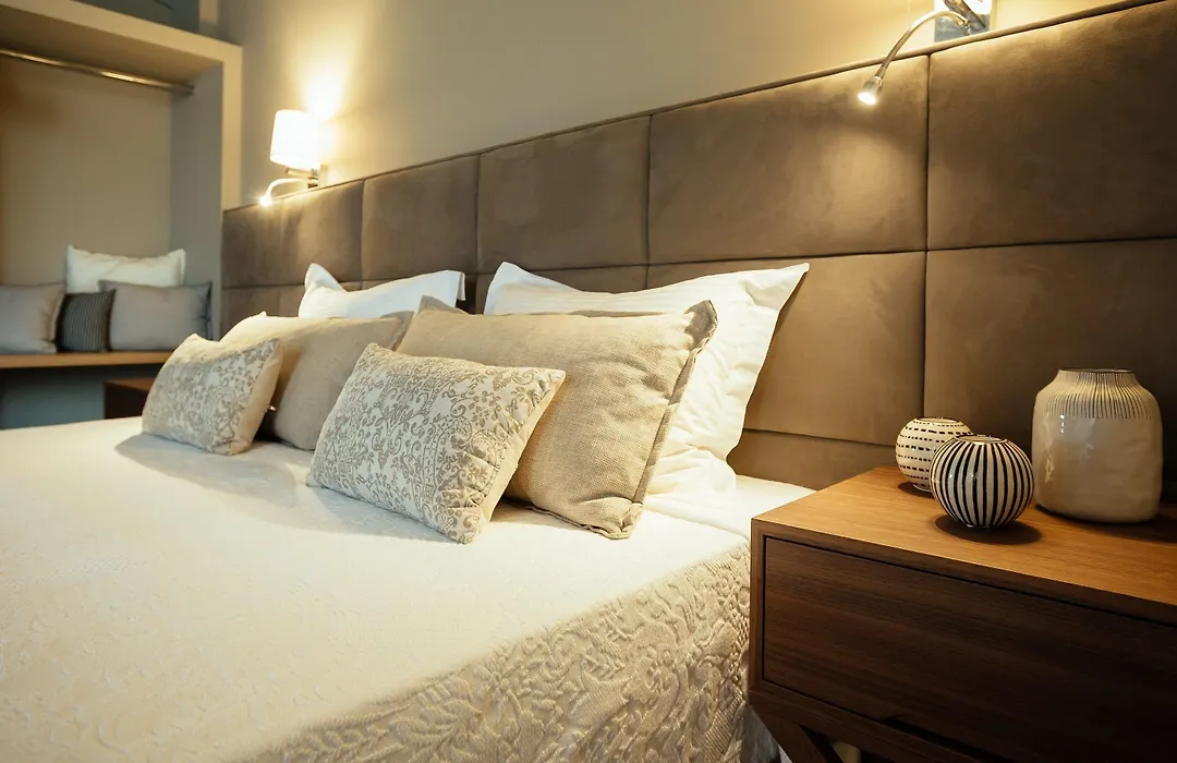 Filoxenion Luxury Rooms & Lofts-1