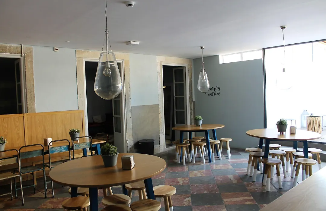 Back To Lisbon Hostel-1