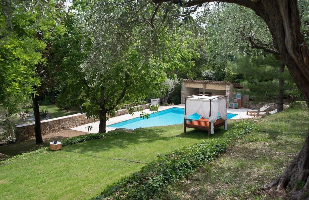 Les chambres du Restaurant le Castellaras-1
