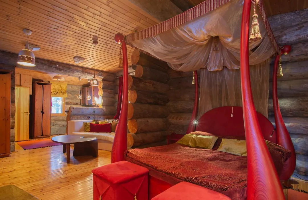 Kakslauttanen Arctic Resort - Igloos And Chalets-1