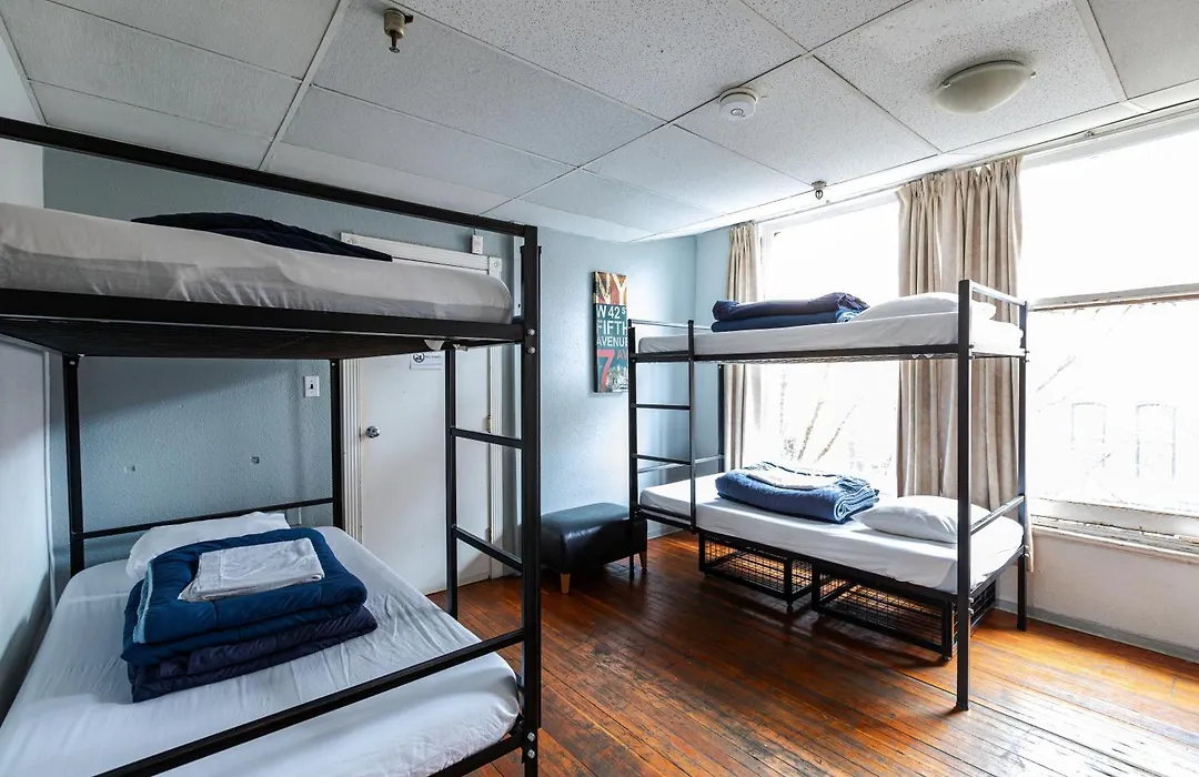 The Cambie Hostel Gastown-1
