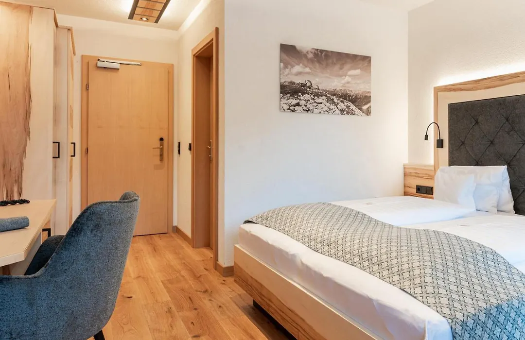 Wohlfühlhotel Berg Heil-1