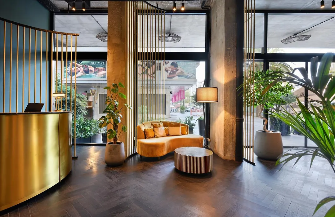 Skylark, Aluma Hotels & Resorts-1