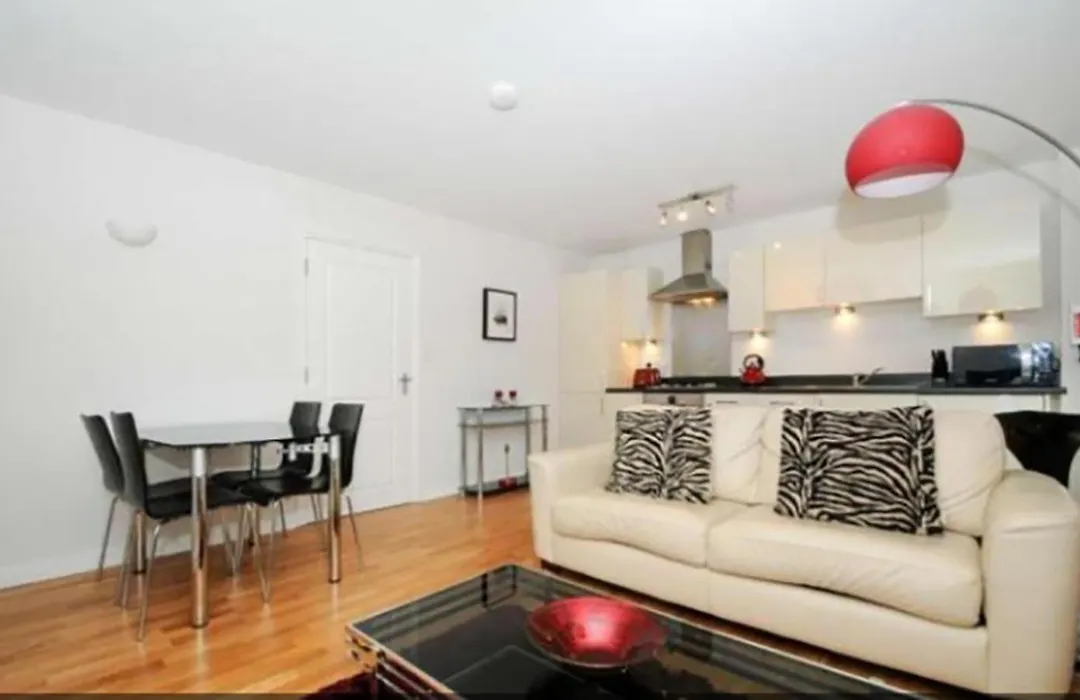 Oxford City Apartment In Jericho Spacious Modern Free Parking, Walk To Bus, Rail And University-1