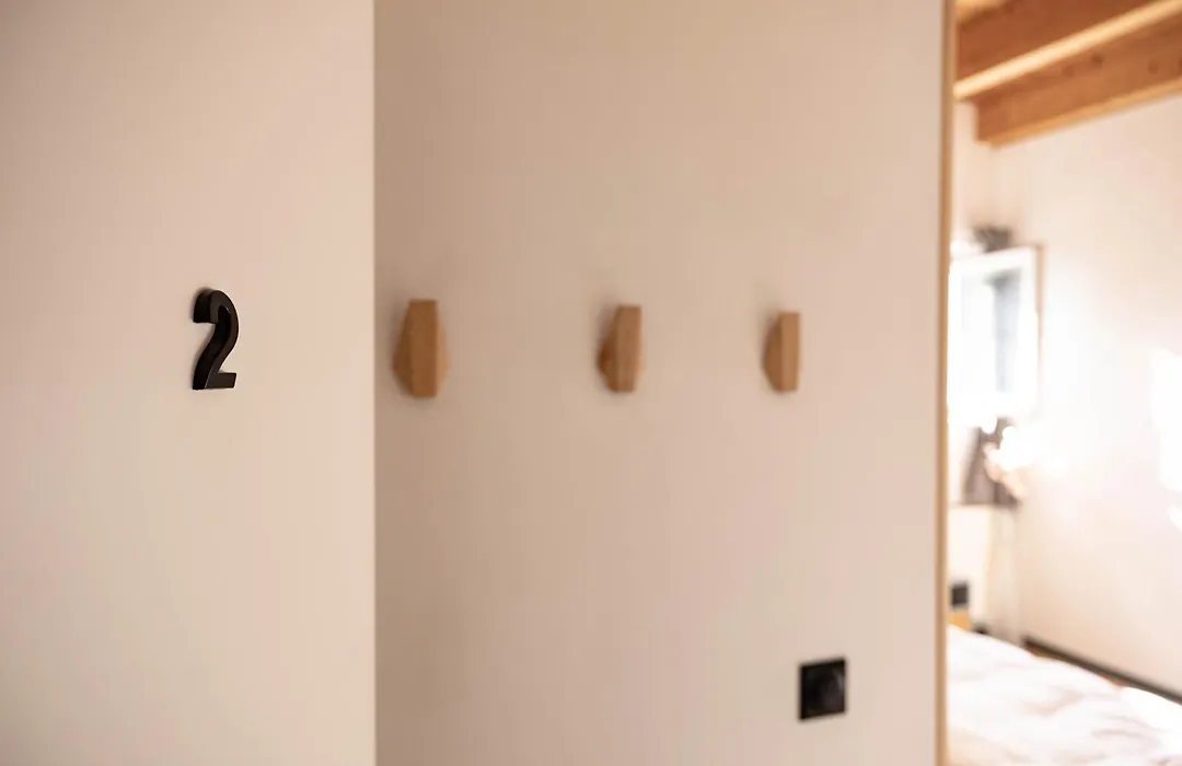 Hostel oder Ferienwohnung 1-16 Personen im BLAUEN HAUS-1