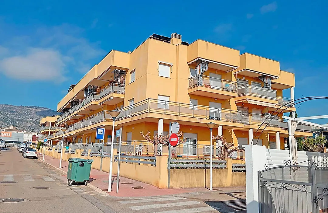 Apartamentos Los Almendros 3000-1