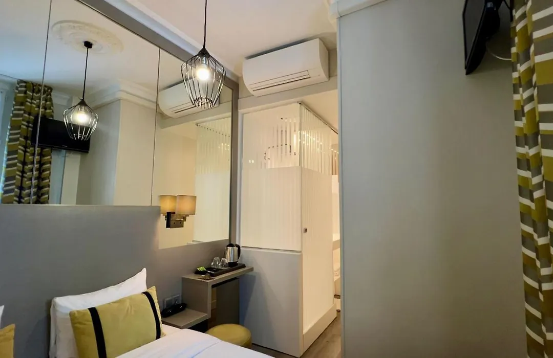 Pratic Hotel-1