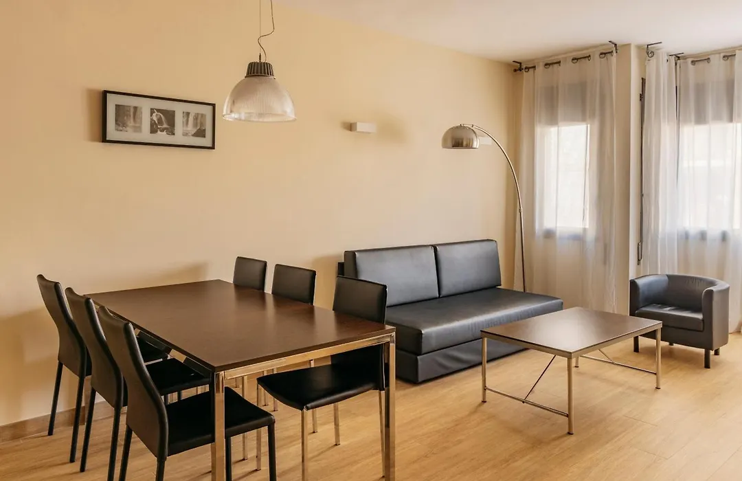 Barcelona Apartment Villarroel-1